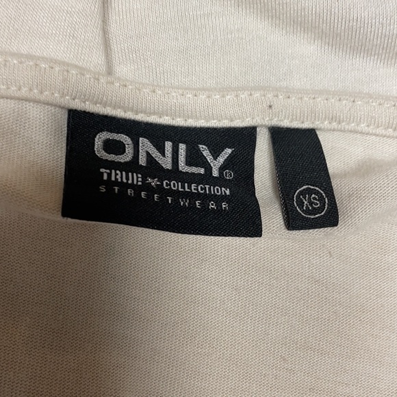 Only True Collection Streetwear Seductive Woman - Picture 5 of 5